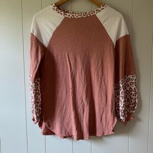 Emerald balloon sleeve animal print blouse. Size small